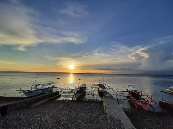 Casa Escondida Anilao Resort And Dive Center Mabini  Esterno foto